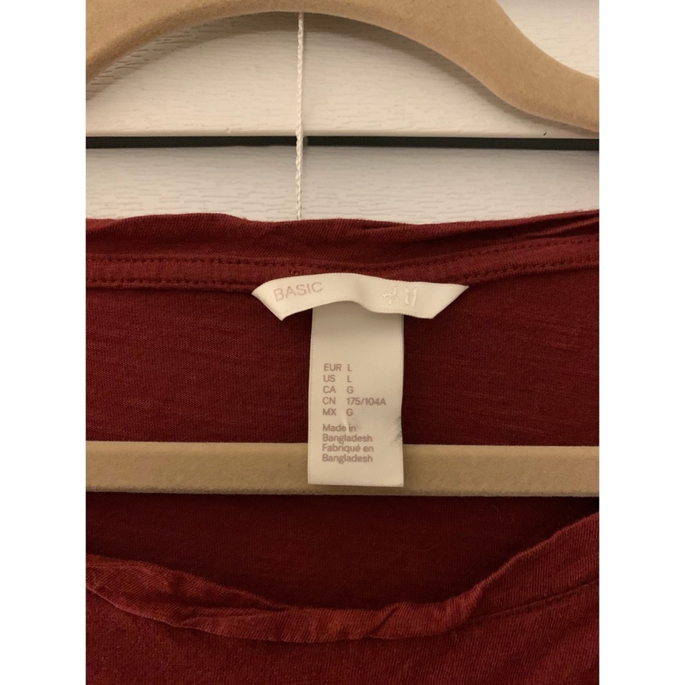 H&M Basic Tee - Picture 3 of 3